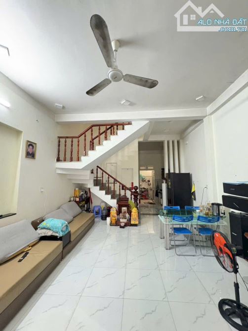Bán Nhà 1 Lầu Buôn bán , Gần Big C Dĩ An , Đường Nhựa vỉa hè - 1