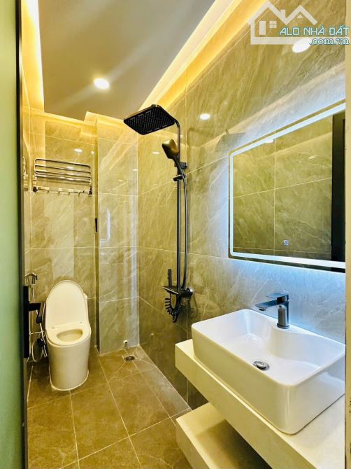 NHÀ 2 MẶT HXH TRƯỚC SAU, BÌNH TRỊ ĐÔNG A, BT - 2 TẦNG 64M2 - GIÁ 5,6 TỶ. - 1