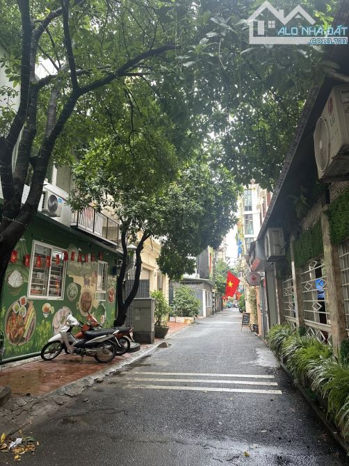 BÁN NHÀ PHÂN LÔ PHỐ ĐỖ QUANG, 45m2 5T, 4.5M, GIÁ 21.5 TỶ, NGÕ OTO TRÁNH, VỈA HÈ KINH DOANH - 1