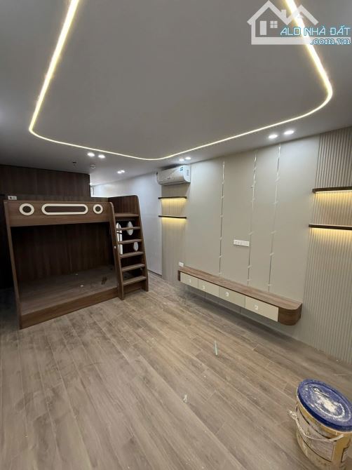 Bán tòa nhà vỉa hè, ô tô tránh, kinh doanh Duy Tân, Cầu Giấy 166m2, 9 tầng, 65 tỷ - 1