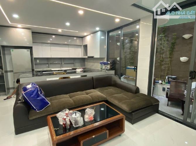 5 TẦNG NGAY CÂY GÕ - HOÀNG LÊ KHA-P.9- Q.6 -DT: 86M2- GIÁ CHỈ 8 TỶ 7 - 1