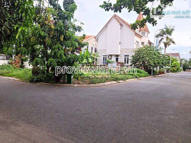 Bán nhanh lô đất 2 mặt tiền Nguyễn Văn Hưởng, khu compound, 15x21m, 93 tỷ - 1