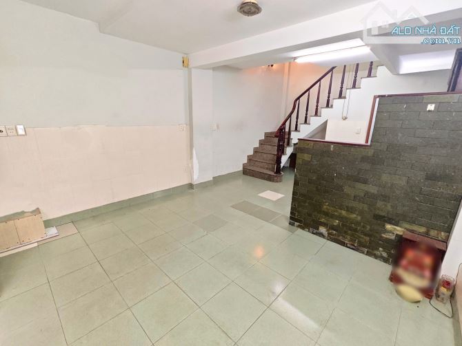 BÁN NHÀ TRƯỜNG SA – Q.3 – 1 CĂN RA MẶT TIỀN – 4 TẦNG – 33M2 – KHÔNG QUY HOẠCH – 5.X TỶ - 1
