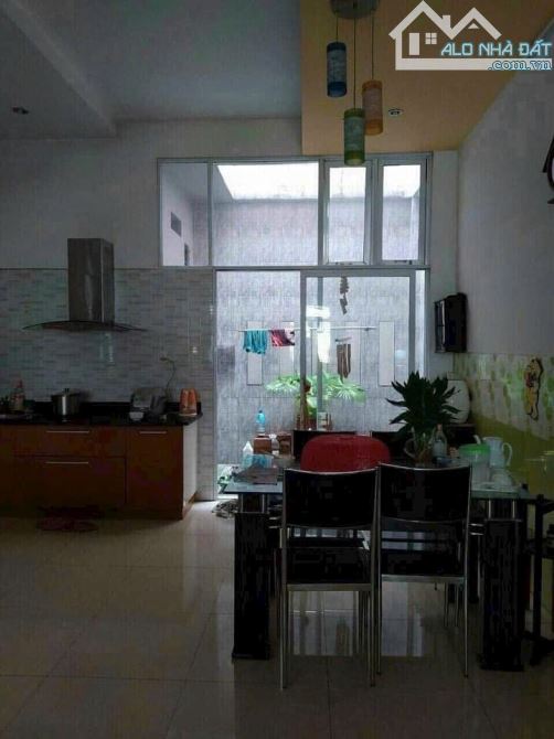 MẶT TIỀN HUỲNH THỊ HAI – Q12  1 TRỆT 2 LẦU 1 TUM  NGANG 5M – KINH DOANH ĐỈNH  GIÁ CHỈ - 1