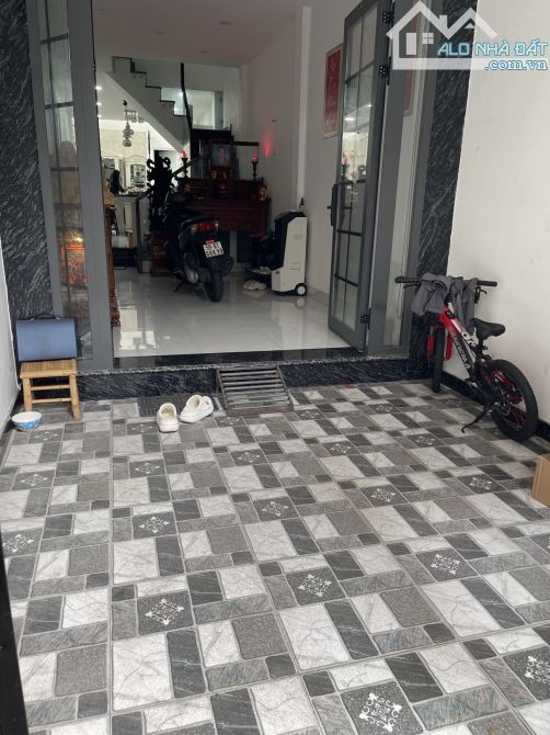 NHÀ MỚI CHÍNH CHỦ HẺM XE HƠI THÔNG TÂN BÌNH - 79m2 - 2 TẦNG CHỈNH HƠN 9 TỶ - 1