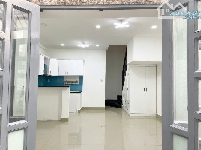 Bán nhà hẻm 108// Thích Quảng Đức. 4.7x7. 1 lầu. Gía 4 tỷ 8 - 1