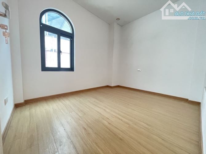 Hiếm 🏡 Bán nhà hiếm Quang Trung – Hà Đông  Diện tích: 39m² x 4 tầng - 1