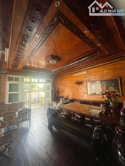 HÀNG ĐỘC QUYỀN VILLA 3 TẦNG NỘI THẤT GỖ 160M2 ĐƯỜNG CHU HUY MÂN GIÁ 11,8 TỶ CÁCH BIỂN 500M - 1