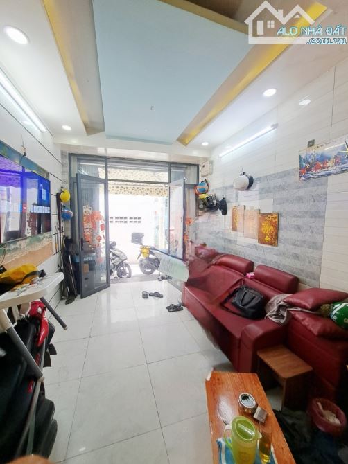 💥 Q11: NGAY HÀN HẢI NGUYÊN – 3/2 – HẺM 8M THÔNG – 4 TẦNG ĐÚC ĐẸP 💥 •	Diện tích: 31m² - 1