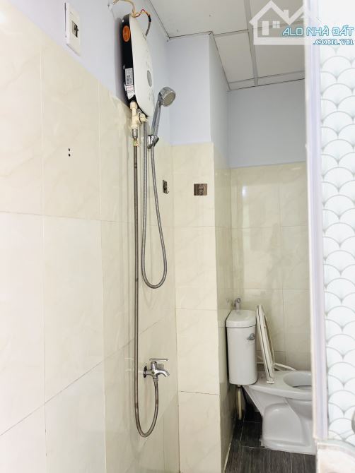 Cho thuê căn hộ 8X Đầm Sen 47m2 - 1PN, có nội thất, giá thuê 6tr9 - 1