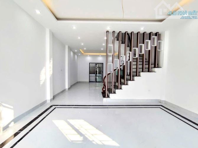 Nhà xây độc lập sân cổng riêng, DT 60m2 xây 4 tầng-cạnh chợ Tình Lam-2km đến KĐT Đô Nghĩa - 1