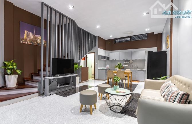 HOMESTAY 4 TẦNG ĐÃ HOÀN CÔNG 4PN 3WC CÁCH CHỢ ĐÀ LẠT 700M NGAY CẠNH NHÀ THỜ CON GÀ -6,5 TỶ - 1