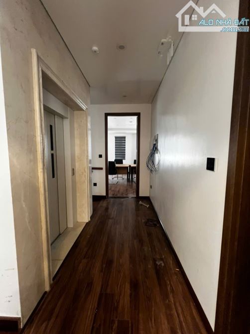 BÁN BIỆT THỰ CỰC VIP TẠI KĐT THE MANOR NGUYỄN XIỂN - HOÀN THIỆN ĐẸP LONG LANH - THANG MÁY - 1