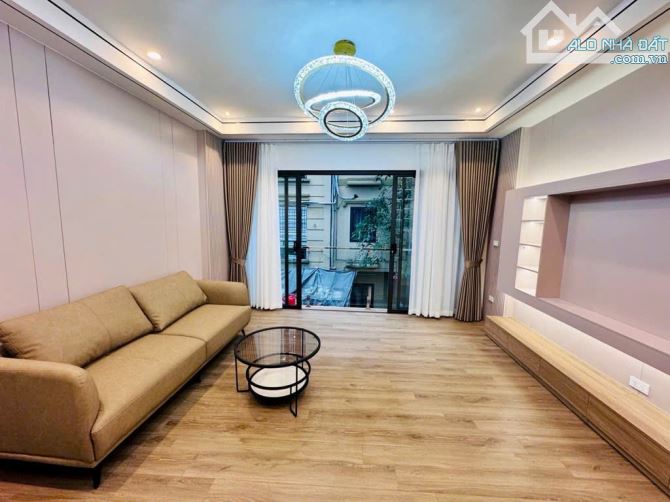 Bán nhà 6 tầng mới keeng, ô tô đỗ cổng, nội thất xịn sò, giao thông thuận tiện, giá 6 tỷ+ - 1