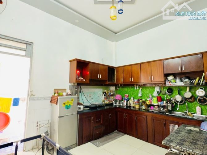 Bán nhà mặt tiền 3 lầu đúc đường Mễ Cốc, Quận 8 - 1