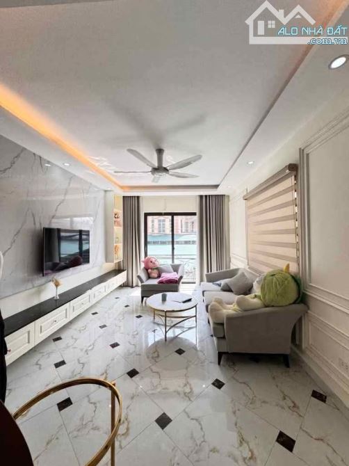 🏡 BÁN NHÀ NGUYỄN KHANG – PHÂN LÔ – Ô TÔ ĐỖ CỬA – CẠNH CÔNG VIÊN - NGÕ THÔNG TỨ TUNG - 1