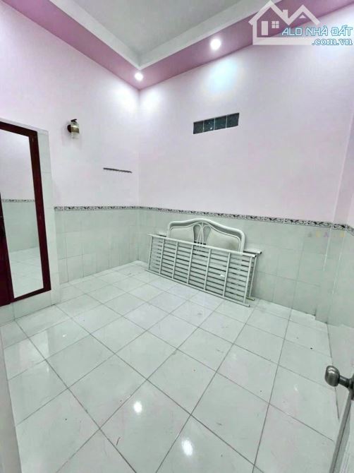 Kẹt quá rồi bán gấp căn nhà cấp 4 Đ.Trần Tử Bình, củ chi 150m2 SHR 2PN. Giá 705 Triệu - 1