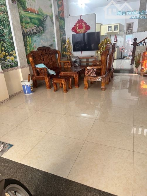 Bán nhà Q12 Mặt tiền Nguyễn Thị Đặng-62m² 3 Tầng● Giá 5.79 Tỷ. - 1