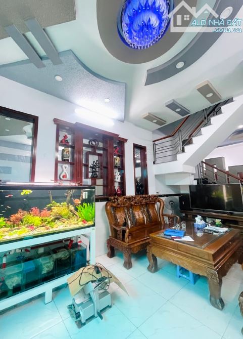 - Bán nhà hẻm XE HƠI_ TRƯƠNG THỊ HOA Q12_ 4 tầng_ ngang 4.5m_tặng FULL NỘI THẤT_6ty499 - 1