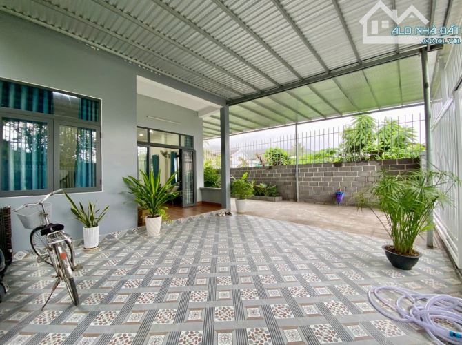 NHÀ ĐẸP – SÂN VƯỜN XANH – FULL NỘI THẤT – CHỈ XÁCH VALI VỀ Ở - 1