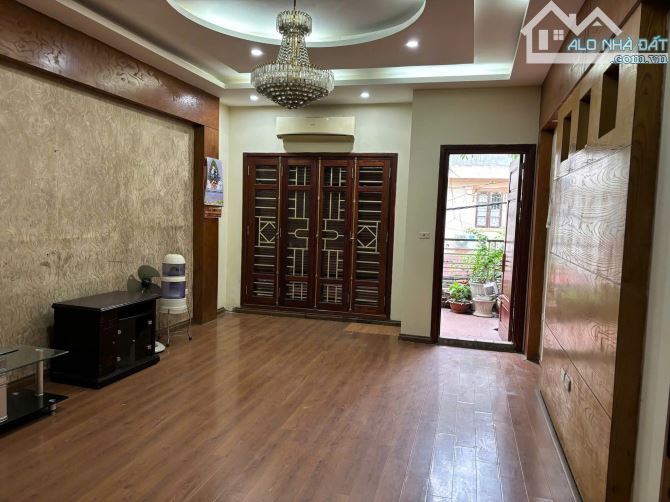 BÁN NHÀ TRẦN BÌNH CẦU GIẤY - VỊ TRÍ ĐẸP - 20M RA Ô TÔ TRÁNH - GẦN PHỐ - DT 39M2, 6 TẦNG - 1