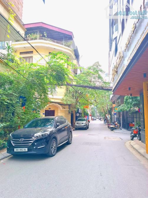 View sân chơi, phân lô ô tô đỗ cửa phố Huỳnh Thúc Kháng. 51m² x 5T – 18,3 tỷ - 1