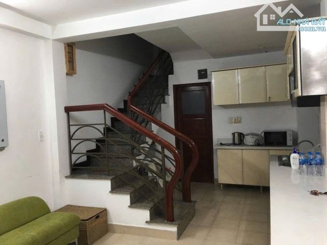 Cho thuê nhà H3G Nguyễn Thị Minh Khai, P6, Q3 4x12m Trệt + 3 lầu + st+ 3 Pn + 4wc - 20TR - 1