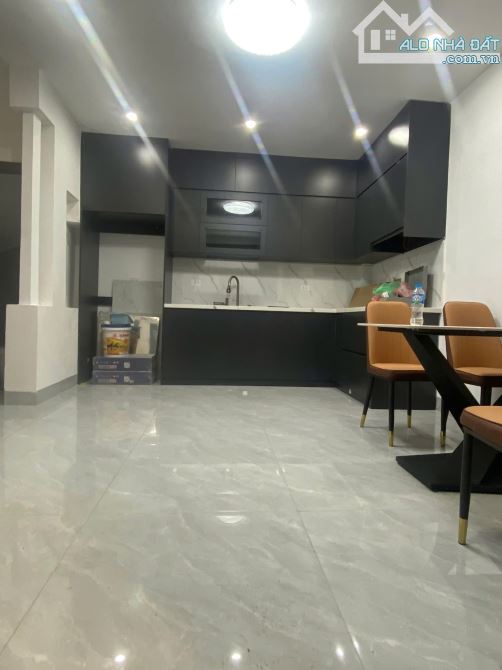 YÊN HÒA 30M*5T*MT 4M – 7.3 TỶ. LÔ GÓC 3 THOÁNG, GẦN PHỐ, NGÕ NÔNG, SÂN RỘNG ĐỂ 20 XE MÁY - 1
