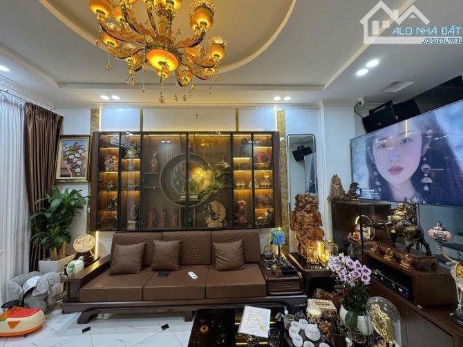 10,2 tỷ, 36m2, 5 tầng nhà dân xây khu phân lô, ô tô, thang máy nhập, đồ nội thất xịn - 1