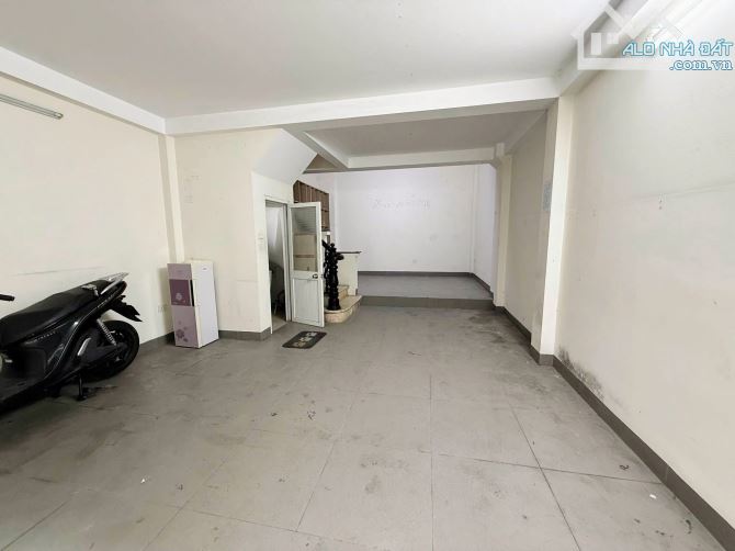 BÁN NHÀ PHÂN LÔ SỐNG HOÀNG 13 LĨNH NAM HOÀNG MAI - 85M 6T MT 9.3M - OTO TRÁNH KINH DOANH - 1