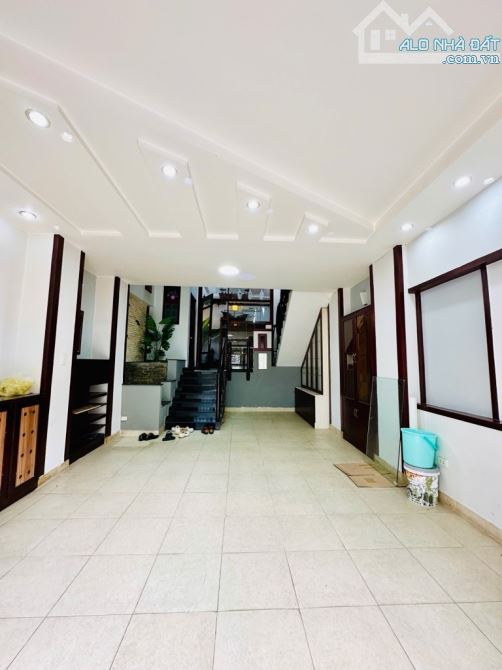 ĐƯỜNG NHỰA 6M  KINH DOANH - NHÀ 4 TẦNG MỚI ĐẸP - DÒNG TIỀN ĐỀU - 1