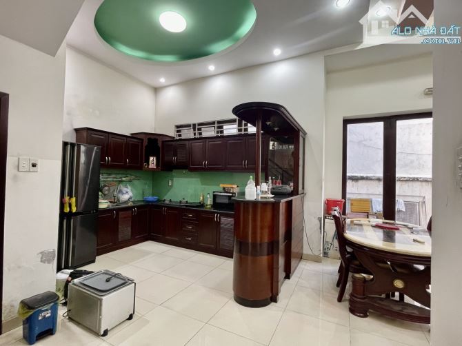 🏡 CẦN BÁN GẤP BIỆT THỰ VƯỜN NGANG KHỦNG 10.5M – 210m² 💰 Giá chỉ 8.55 TỶ – 2 tầng BTCT, 3 - 1