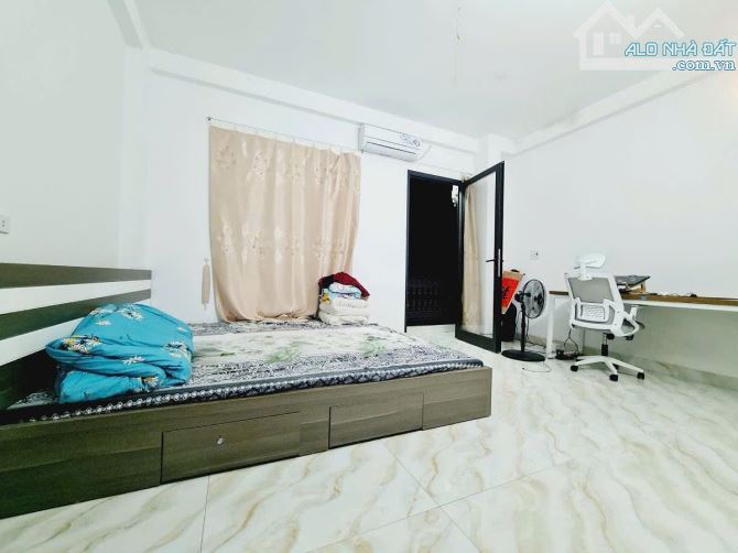 BÁN NHÀ PHỐ NGUYỄN VĂN LINH – QUẬN LONG BIÊN – 32M² (TẦNG 2: 35M²) – 9 TỶ - 1
