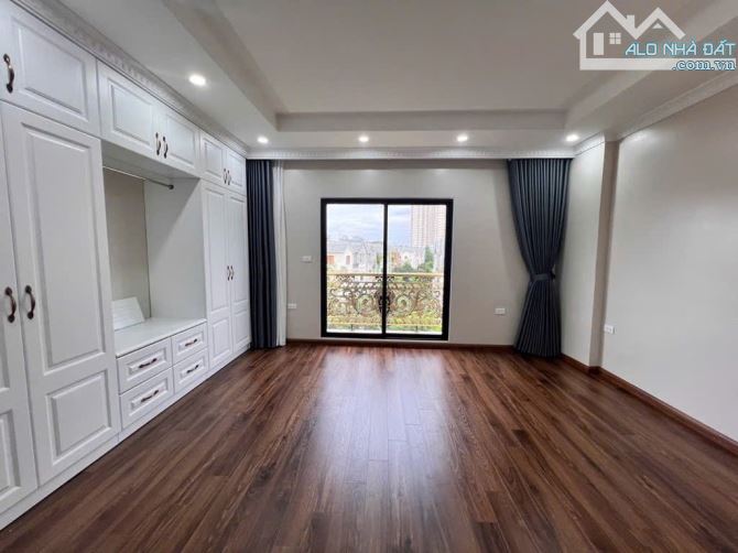 🏠 BÁN NHÀ THẠCH BÀN LONG BIÊN – 60M² – 8 TẦNG – THANG MÁY – GARA – VỈA HÈ 6M – 20.5 TỶ - 1