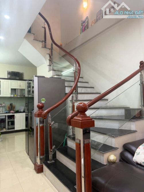 * NHÀ ĐẸP, AN SINH ! 5M RA Ô TÔ_ 32 M2 - 4 TẦNG, NGÕ TRẦN CUNG -CẦU GIẤY - 1