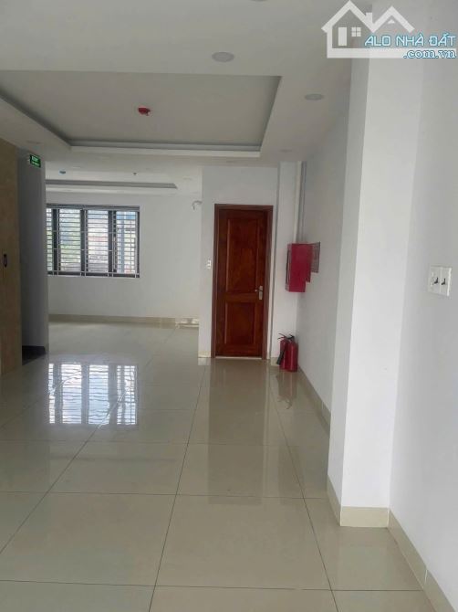26 tỷ! Bán Building MT ngay Trường Chinh, Q.Tân Bình - 1080m2 Hầm 7 Tầng. - 1