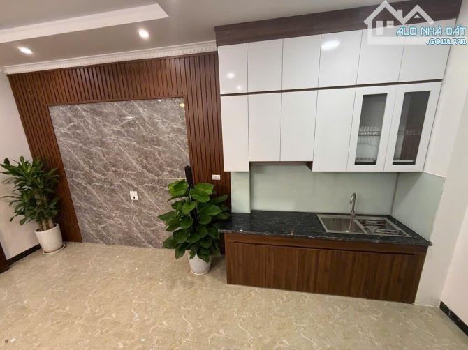 Bán Nhà KHƯƠNG TRUNG, 33m², Nhà Mới KCBT Chắc Chắn, Ngõ Nông, Nội Thất Xịn, Chỉ 6.2 Tỷ - 1
