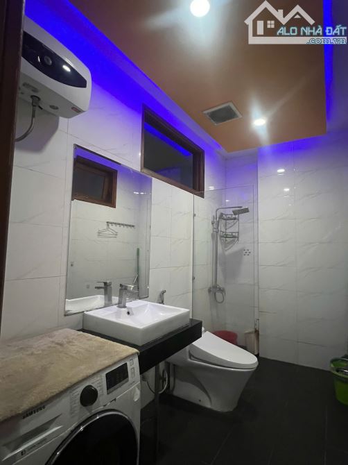📌📌📌LÀM VIỆC TRỰC TIẾP GIÁ TỐT !!!Bán 4 tầng kiệt Đường Ngô Quyền - 1