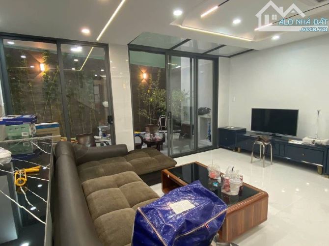 Siêu phẩm 5tầng sát Hồng Bàng, Cây Gõ 2.5x14m nở hậu 9.5m giá 8.7tỷ tl - 1