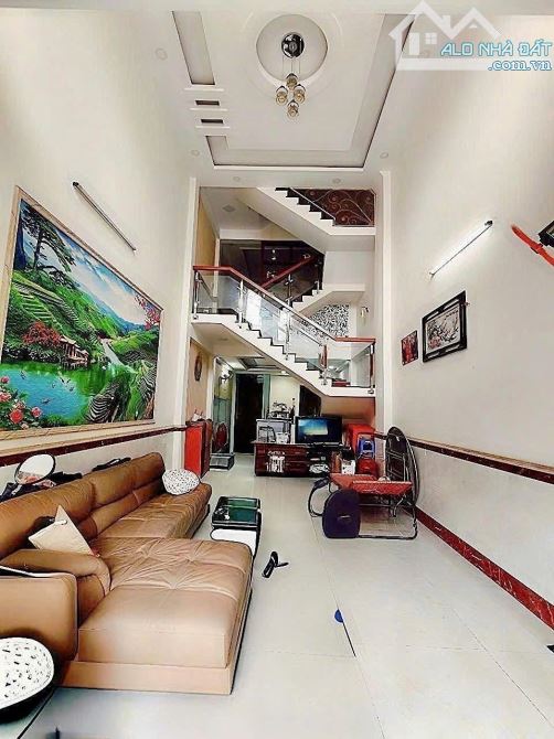 BÁN NHÀ 4 TẦNG 68M2 ( 4M X 17M) - LÂM THỊ HỐ Q12 - ĐƯỜNG 7M - 5.9 TỶ. - 1