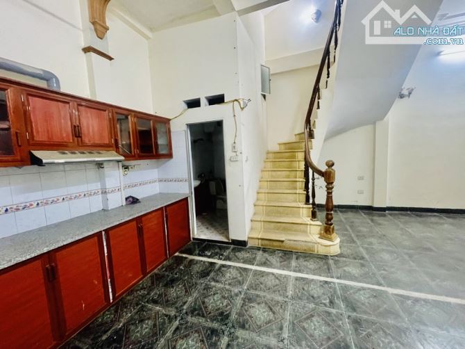 THÁI THỊNH - CHÍNH CHỦ GỬI BÁN CĂN NHÀ  43M 4 TẦNG – NGÕ NÔNG, RỘNG CHỈ HƠN 10 TỶ - 1