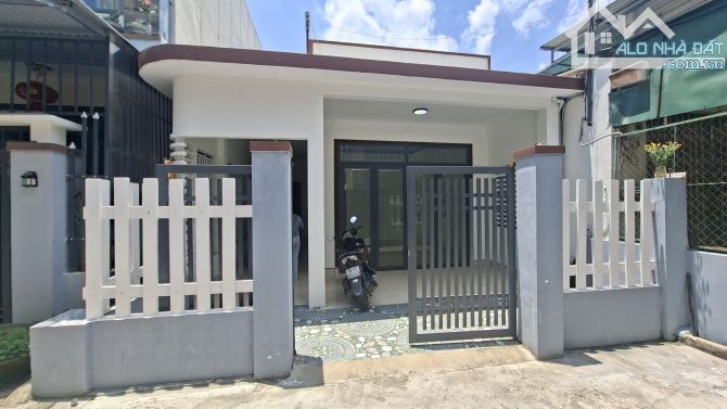 Cần bán nhà cấp 4 đẹp, Dt. 6,7x17m, hẻm Nguyễn Trãi, P Nghĩa Lộ, Quảng Ngãi - 1
