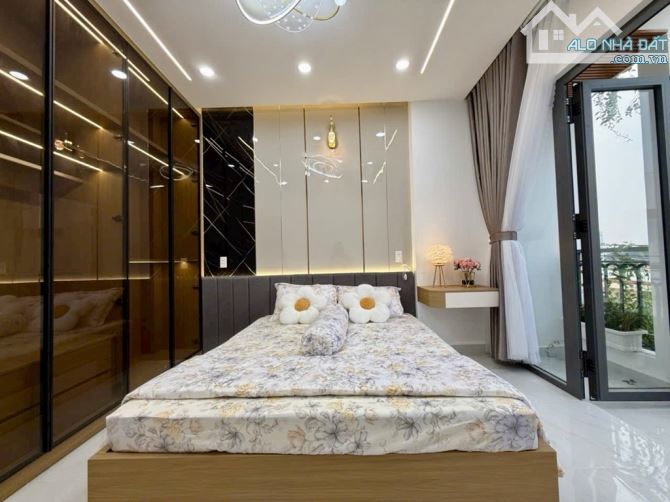 Nhà Mới Mặt Tiền KD Đường 8m - Gần Chợ Xóm Mới - Full Nội Thất - 12