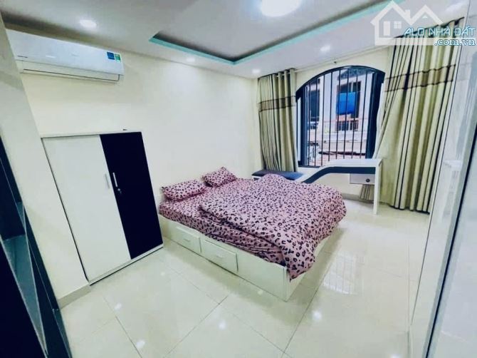 🏠 Căn hộ dịch vụ gần chợ Bến Thành - Quận 1 - 91m2 - 5 tầng có thang máy - chỉ #18tỷ - 12