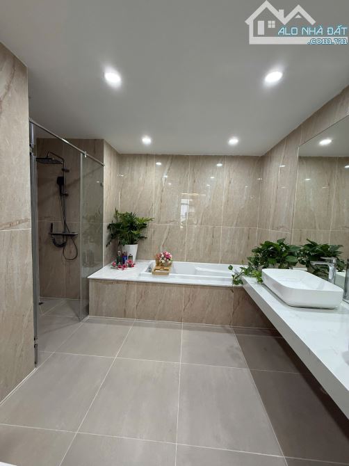 Em bán căn hộ Royal city - 72 Nguyễn Trãi - 13