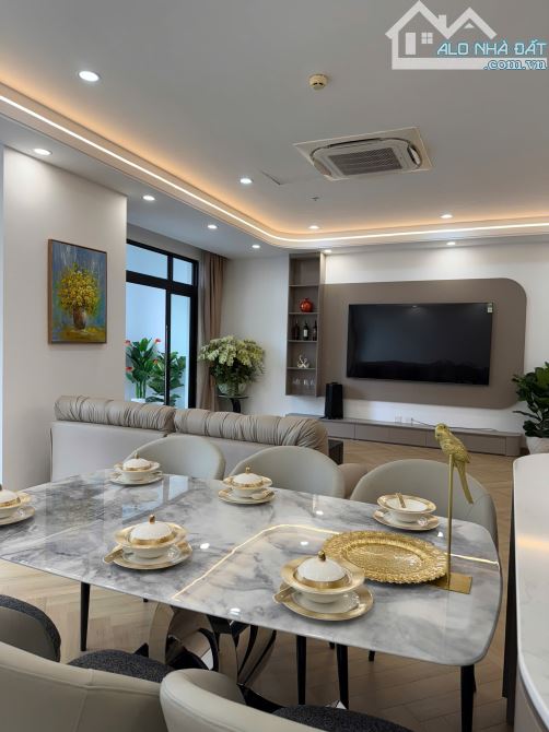 Em bán căn hộ Royal city - 72 Nguyễn Trãi - 17
