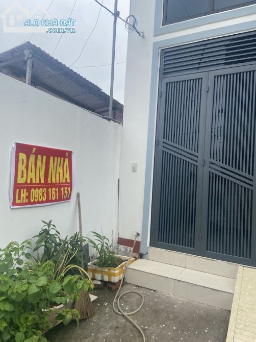 CHÍNH CHỦ BÁN NHÀ 3 TẦNG 1 XÉP 1 TUM MỚI XÂY - MT PHỐ BÙI THỊ XUÂN, P.HẠ LONG, QUẢNG NINH - 1