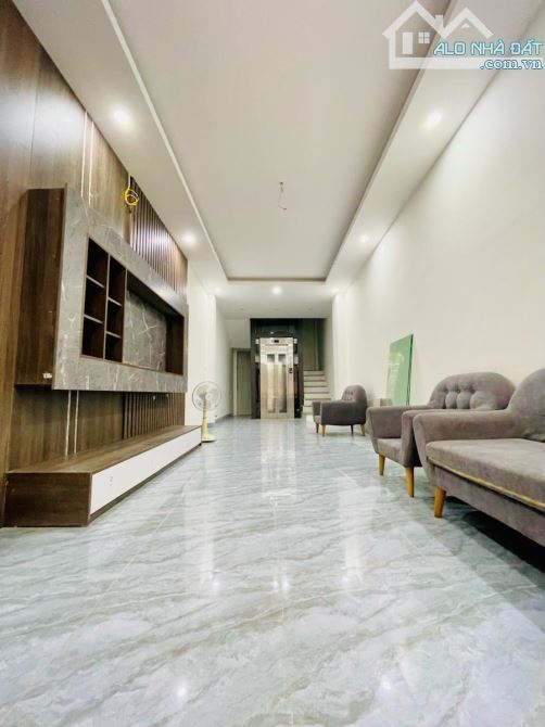💥💥SIÊU HOT Lô góc XÃ ĐÀN 20m² 5T ,ngõ rộng ,thông các ngả nhỉnh 4 tỷ - 2