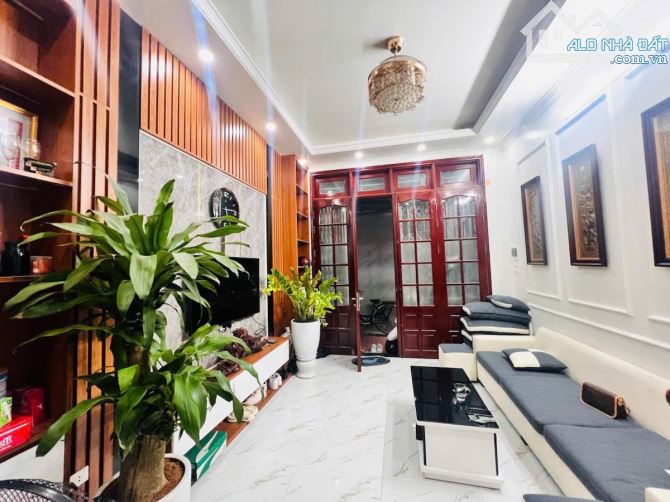 Bán Nhà Thụy Khuê Tây Hồ DT 30m2×5Tầng Full Nội Thất Giá Rẻ 30m Ra Hồ Tây - 2