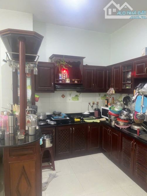 BAN NHÀ PHỐ 4 TẦNG- LÊ VĂN LƯƠNG– NGANG 5M- 100M- GIÁ HƠN 6TỶ- TẶNG FULL NỘI THẤT - 2